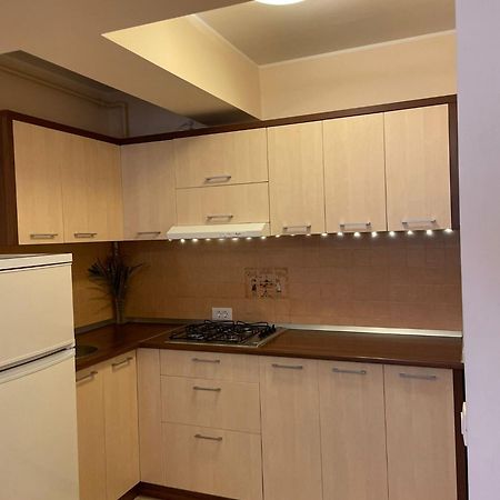Sea Escape Apartment Mamaia Exteriör bild