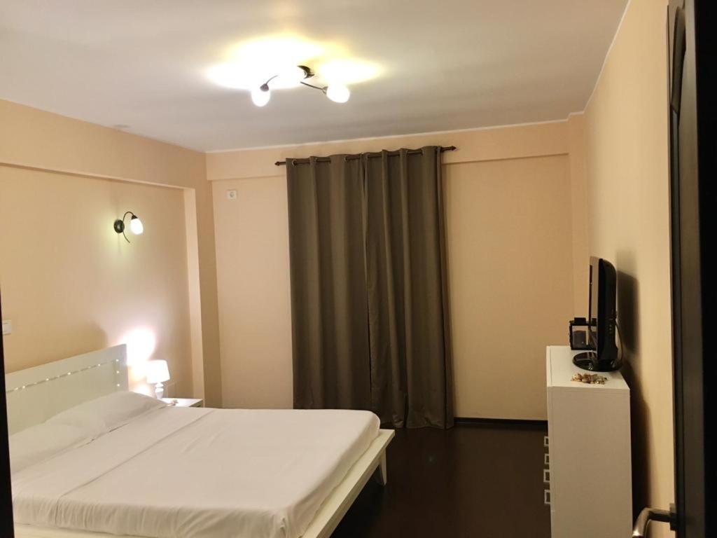 Sea Escape Apartment Mamaia Exteriör bild