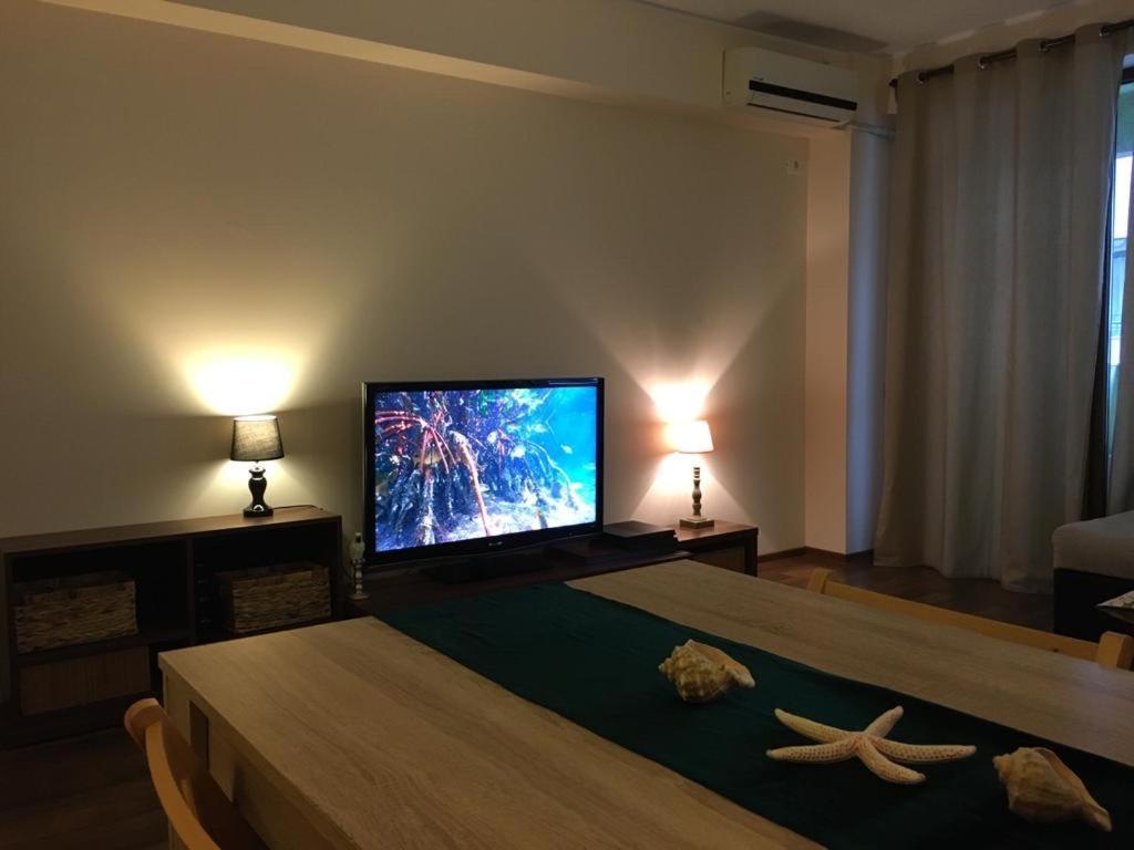 Sea Escape Apartment Mamaia Exteriör bild